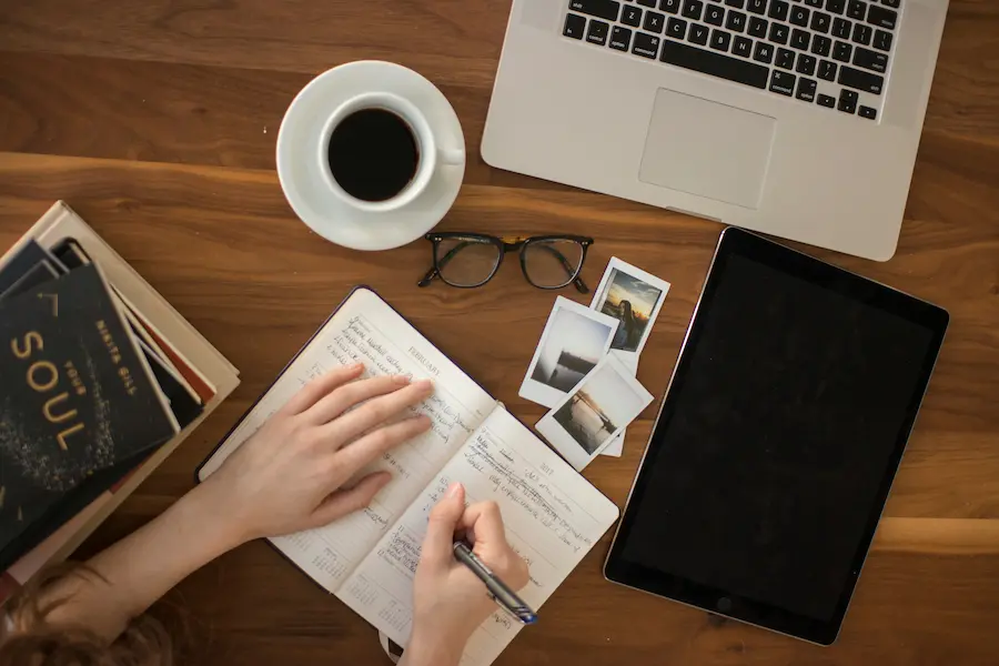 make money from home blogging